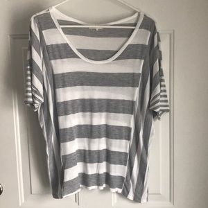 Casual women’s tee.